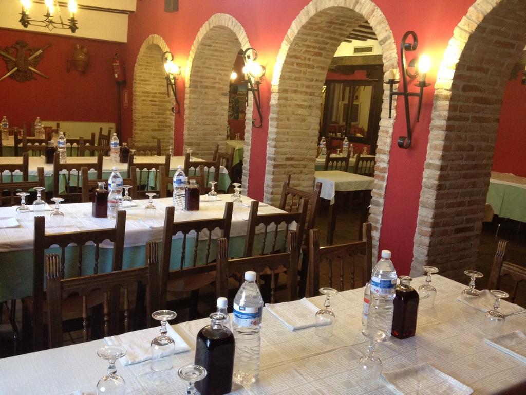 La Cerca Hotel Chinchon Exterior photo